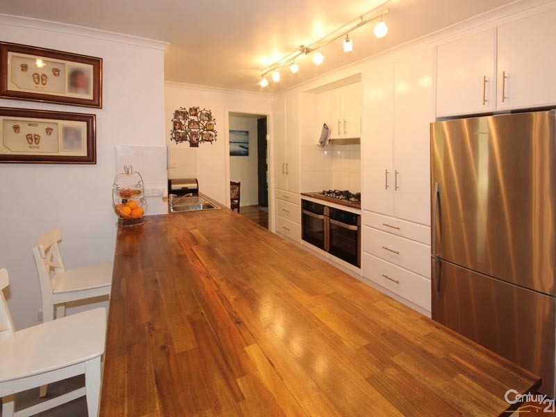 8 Aish Court, Woodcroft SA 5162