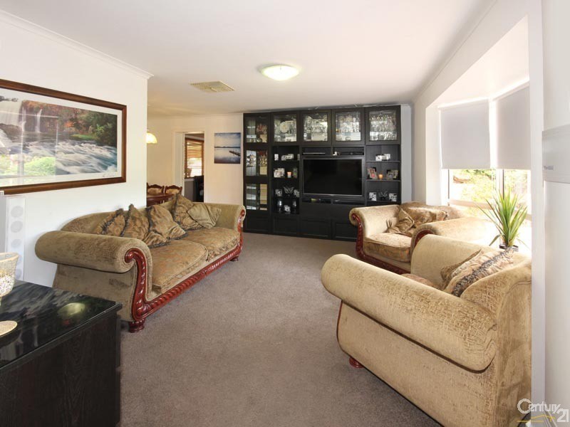 8 Aish Court, Woodcroft SA 5162