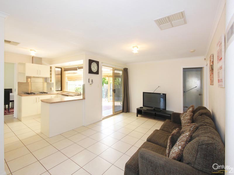 10 Whittaker Avenue, Old Reynella SA 5161