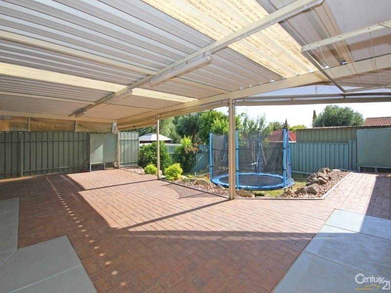 10 Whittaker Avenue, Old Reynella SA 5161