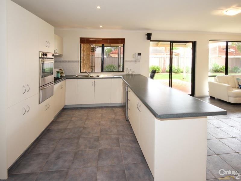 4 Merchant Avenue, Mitchell Park SA 5043