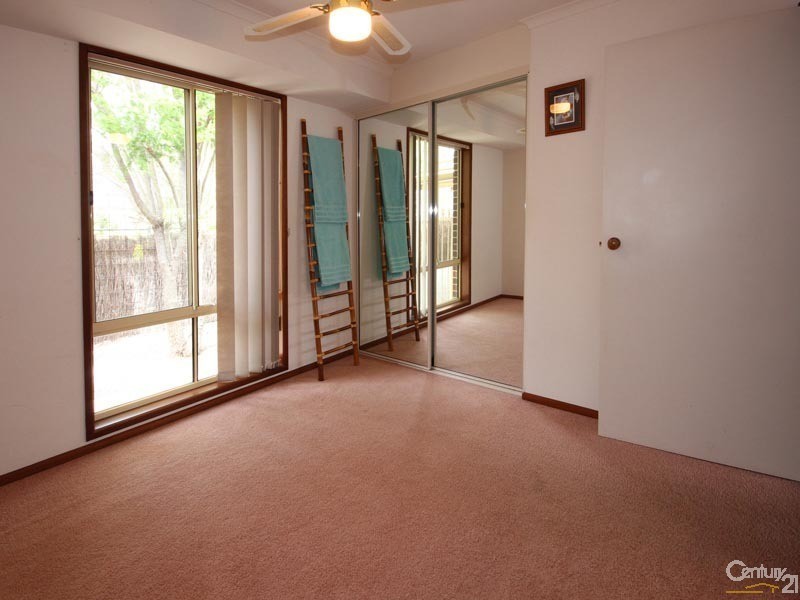 18 Oldborough Drive, Onkaparinga Hills SA 5163