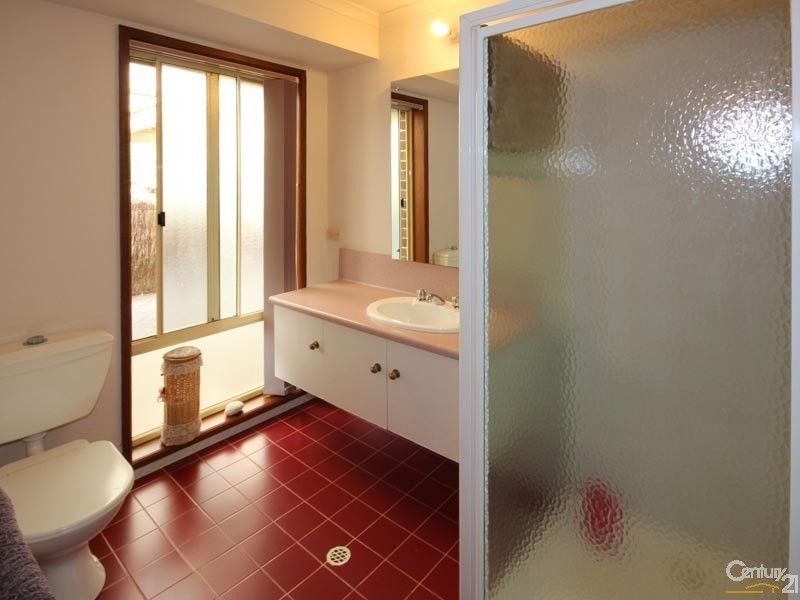 18 Oldborough Drive, Onkaparinga Hills SA 5163