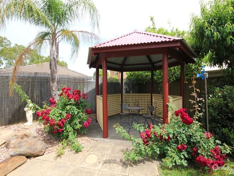 18 Oldborough Drive, Onkaparinga Hills SA 5163