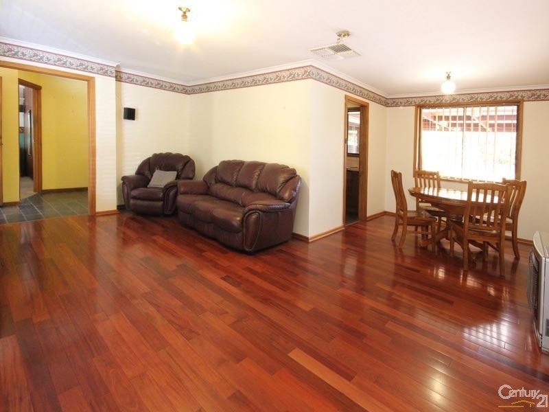 8 Beverley Street, Morphett Vale SA 5162