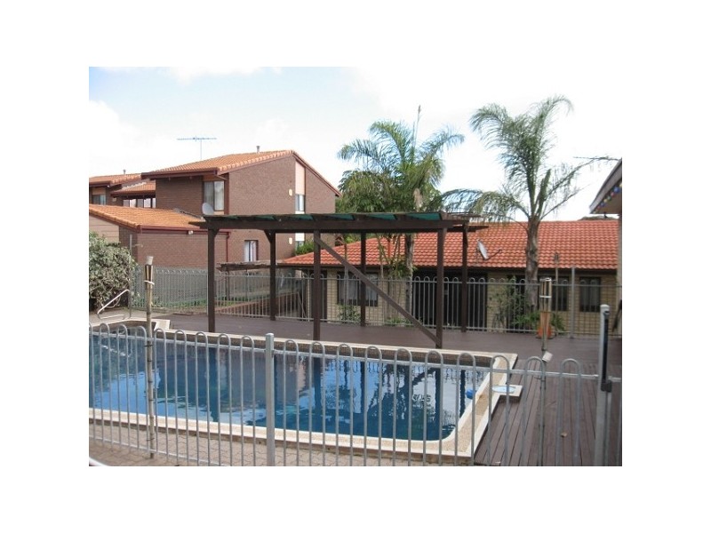 4 LEIGH STREET, Salisbury Heights SA 5109