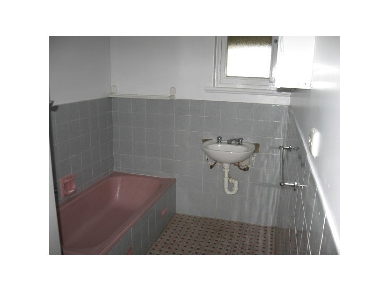 14 COMMERCIAL ROAD, Salisbury SA 5108