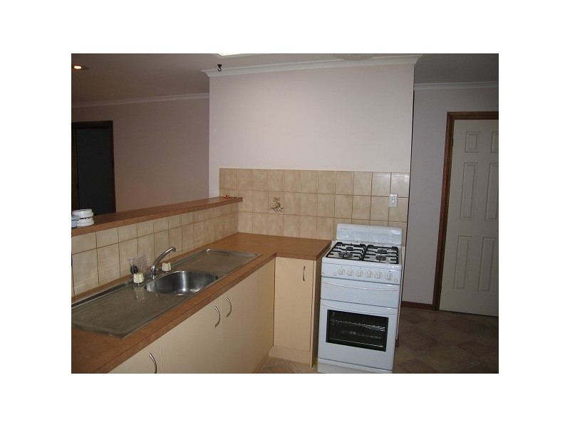 37 JANINE DRIVE, Burton SA 5110