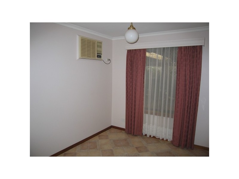 37 JANINE DRIVE, Burton SA 5110