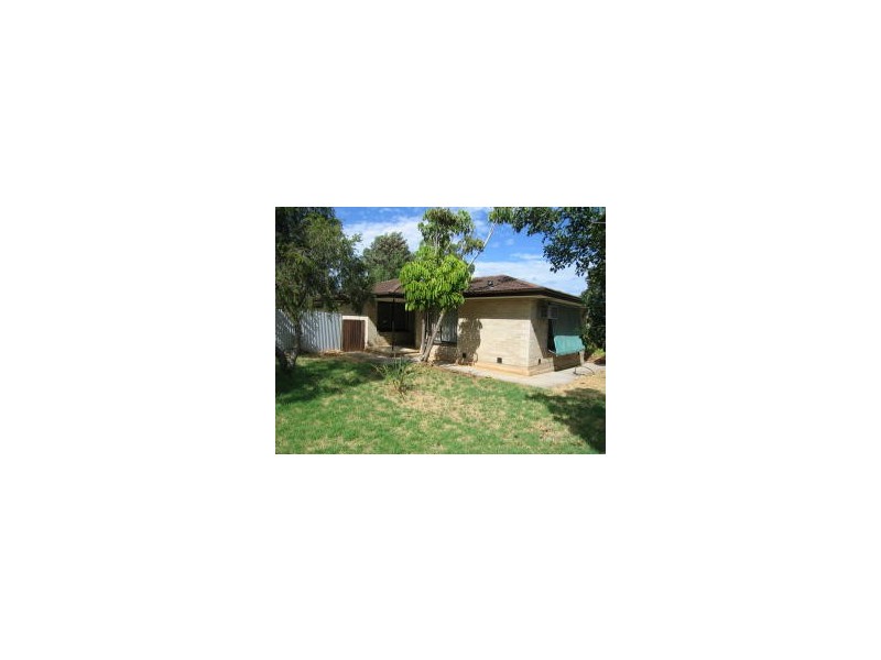 32 RONALD DRIVE, Salisbury East SA 5109