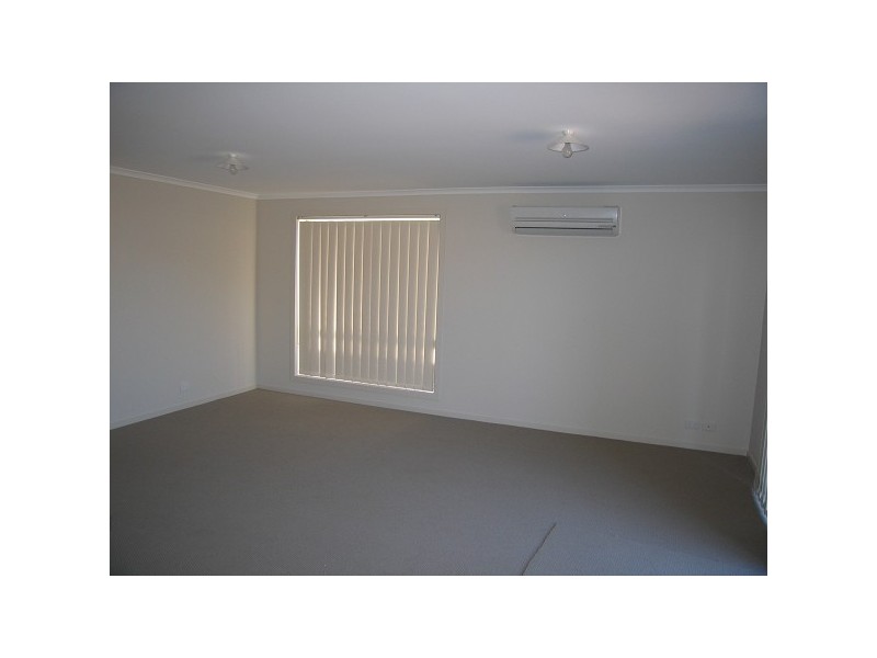 44 WATTLEBIRD DRIVE, Burton SA 5110