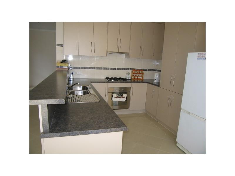 11 MOSSMAN STREET, Mawson Lakes SA 5095