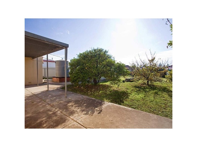 27 Kenilworth Street, Largs North SA 5016