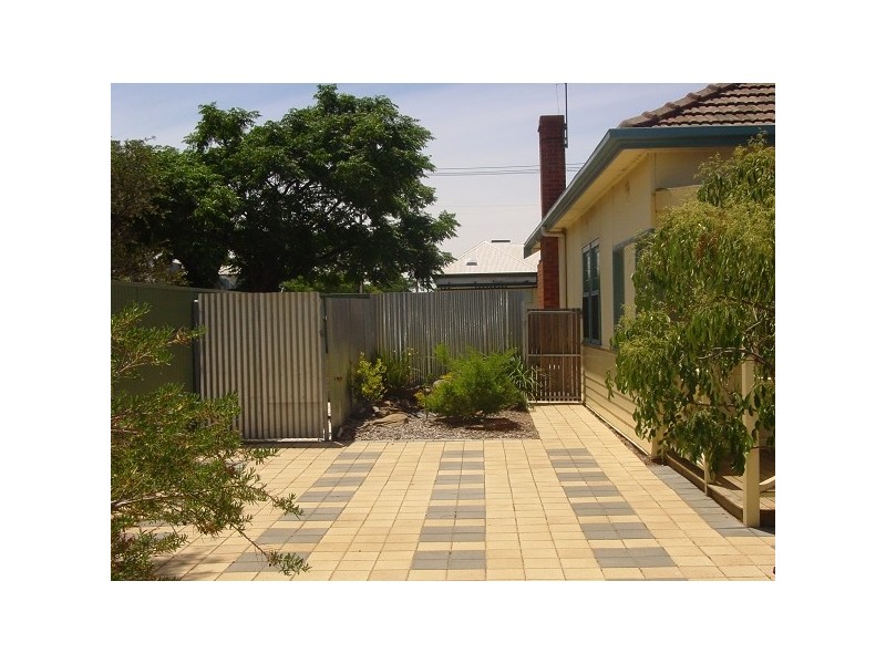 12 Sussex Street, Alberton SA 5014