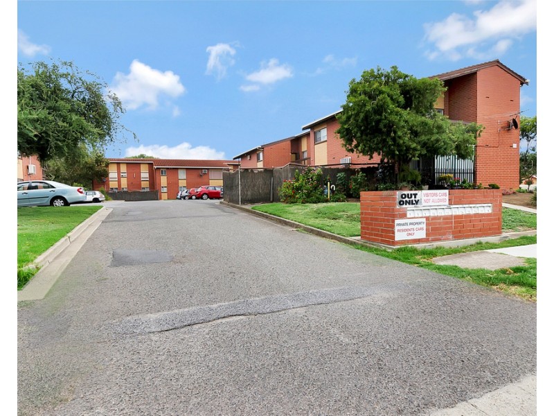15/3 Henry Street, Rosewater SA 5013