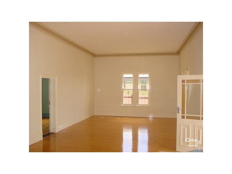 142 Military Road, Semaphore SA 5019