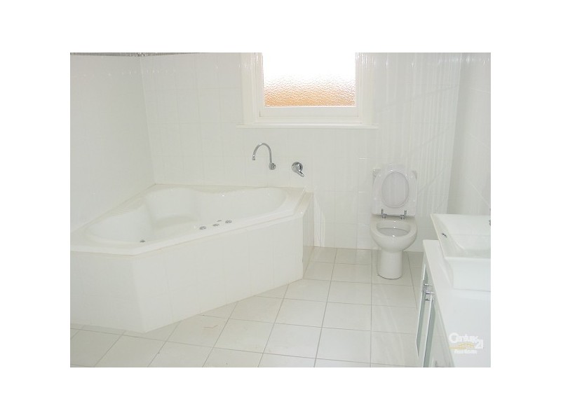 142 Military Road, Semaphore SA 5019