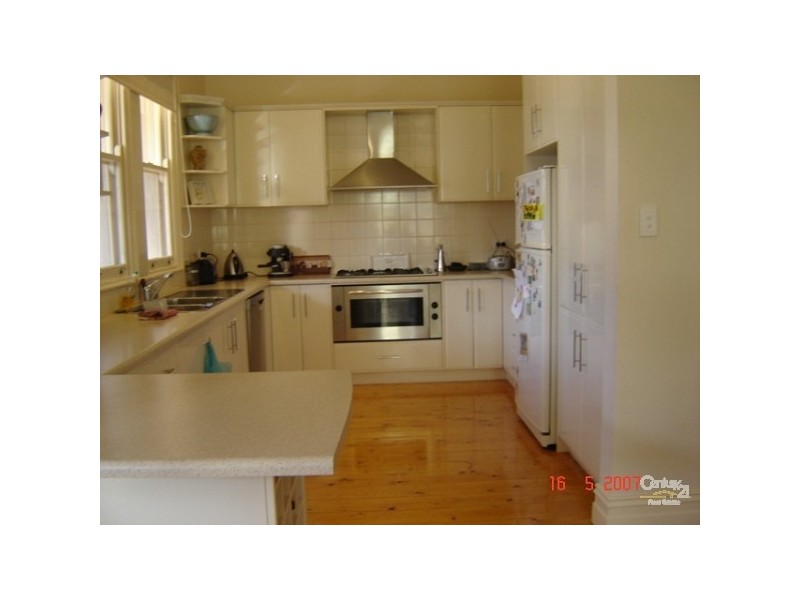 142 Military Road, Semaphore SA 5019