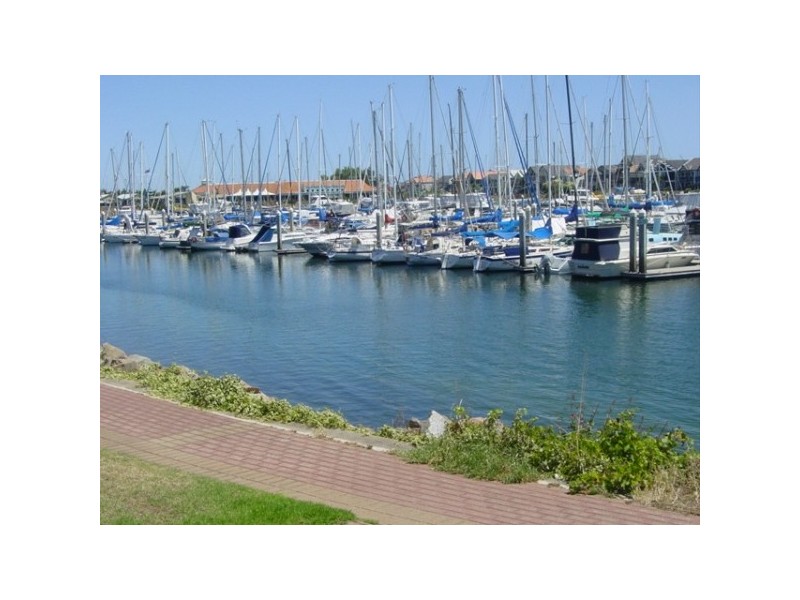 8/1 Falie Drive, North Haven SA 5018