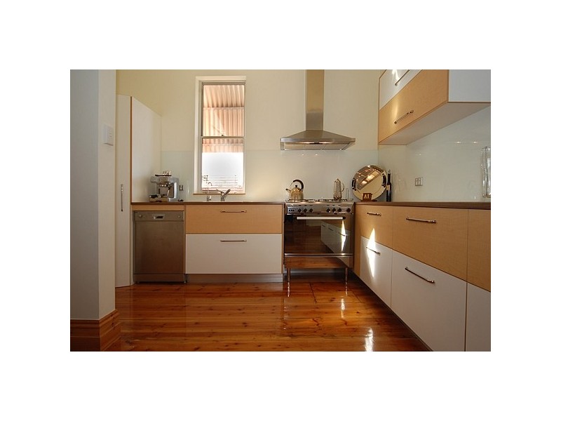 28 Gray Terrace, Rosewater SA 5013