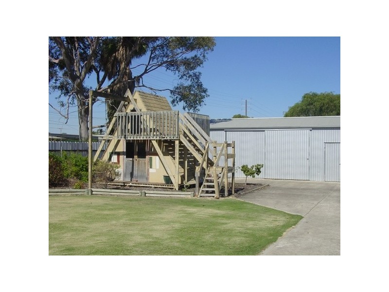 98 Strathfield Terrace, Largs North SA 5016