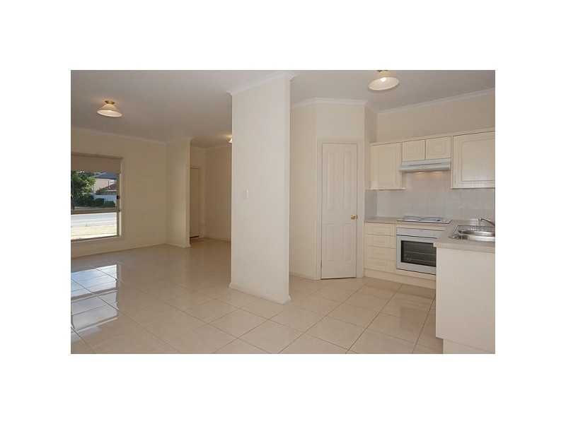 738 Military Road, Taperoo SA 5017