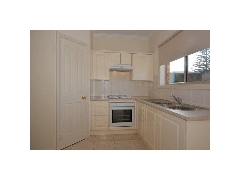 738 Military Road, Taperoo SA 5017