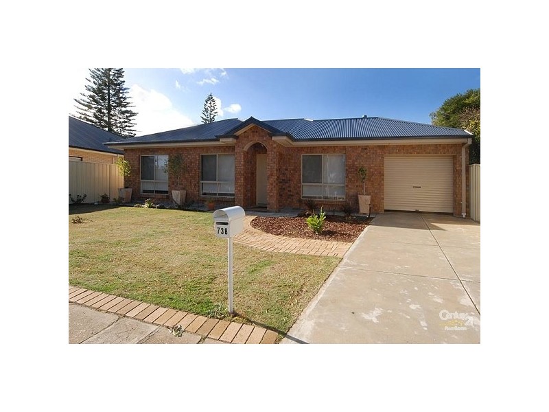 738 Military Road, Taperoo SA 5017