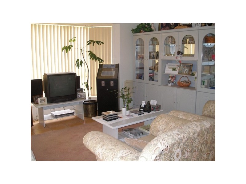 6 Close St, Birkenhead SA 5015