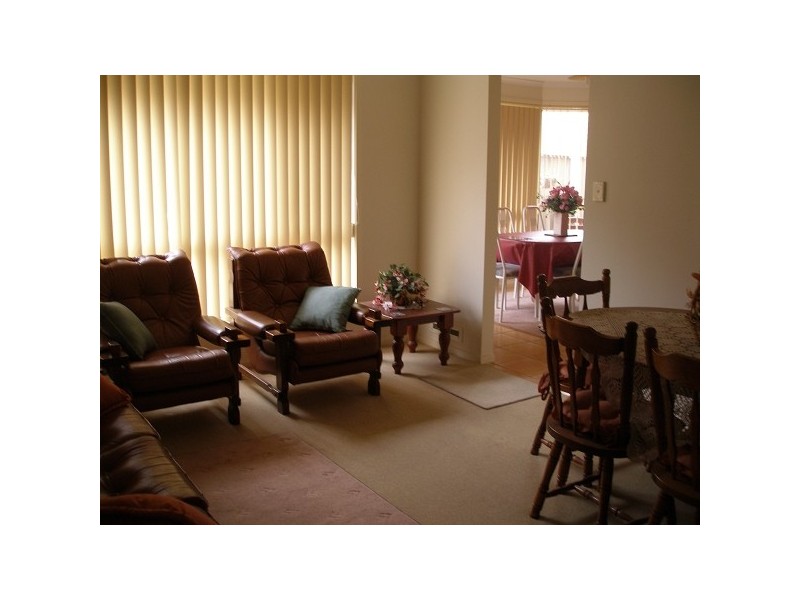 6 Close St, Birkenhead SA 5015