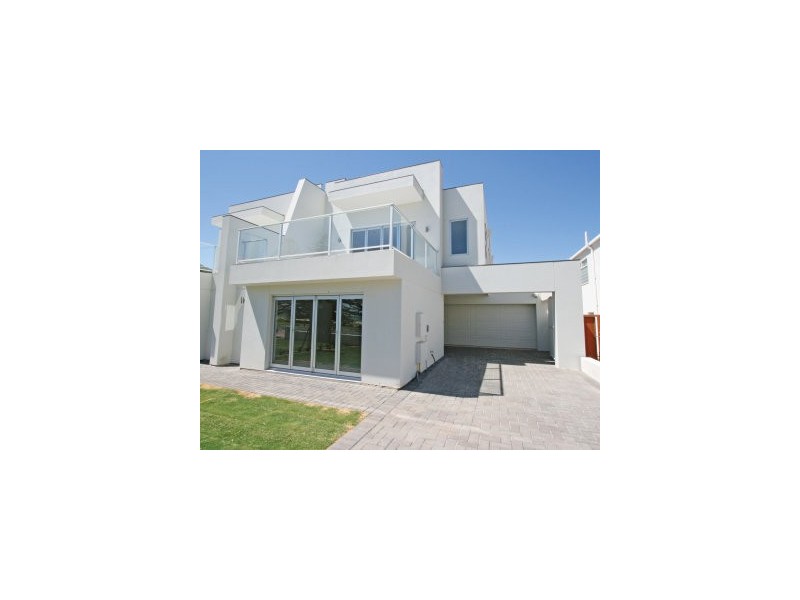 24 Esplanade, Semaphore South SA 5019
