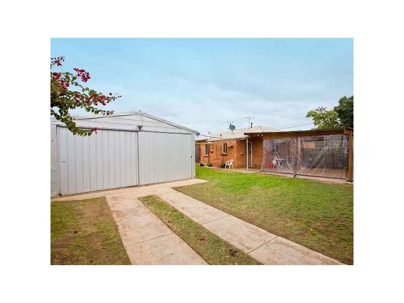 18 Echunga Street, Taperoo SA 5017