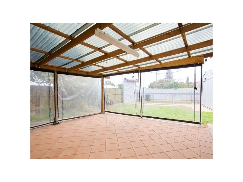 18 Echunga Street, Taperoo SA 5017