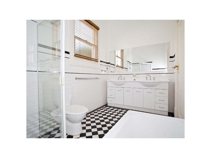 154 Drayton Street, Bowden SA 5007