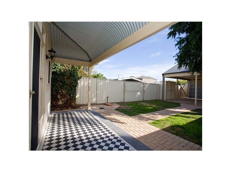 154 Drayton Street, Bowden SA 5007