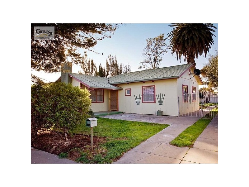 17 Kenmare Street, Taperoo SA 5017
