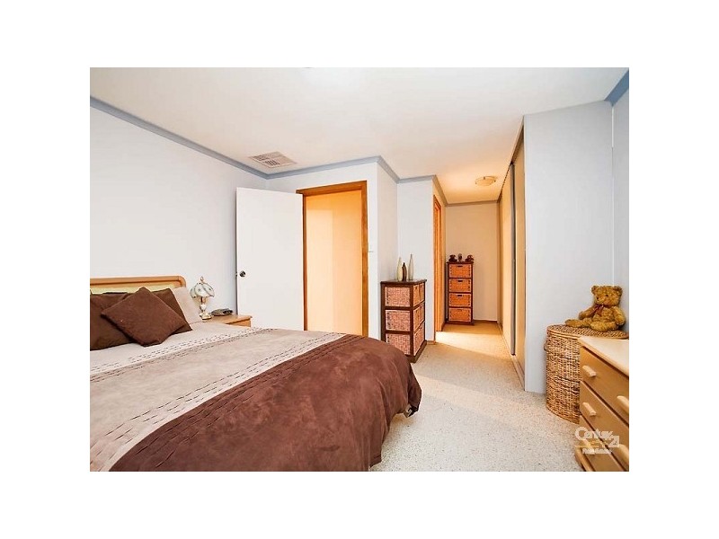 69 Klingberg Drive, North Haven SA 5018