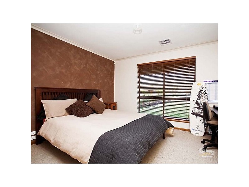 69 Klingberg Drive, North Haven SA 5018