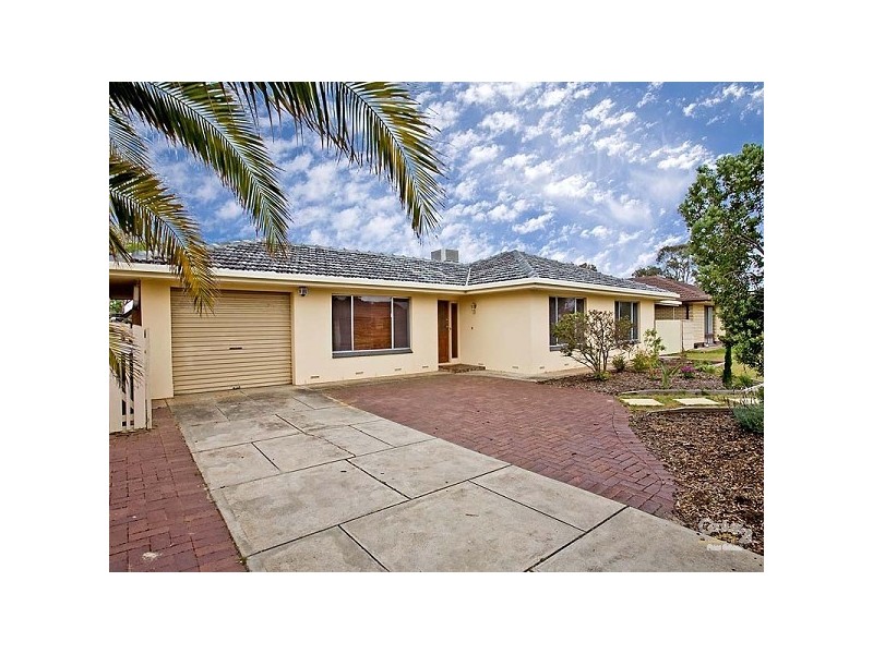 4 Salem Court, North Haven SA 5018