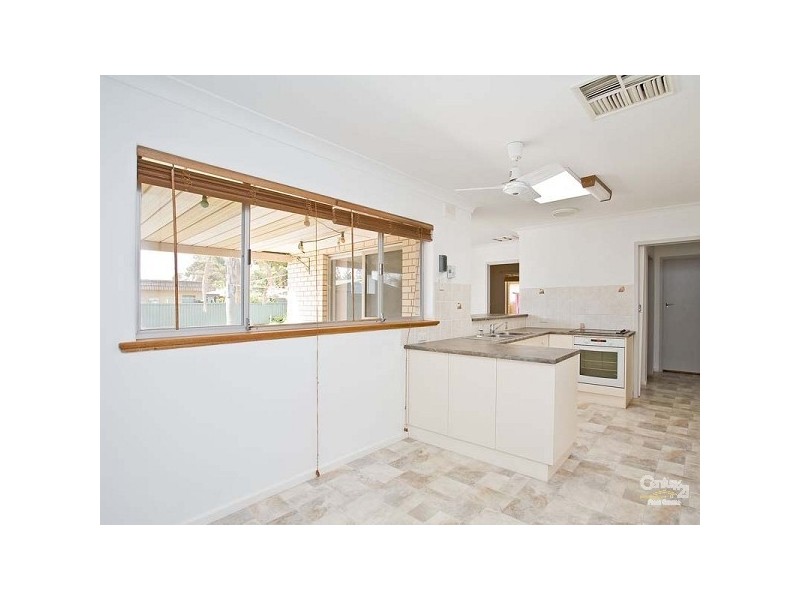 4 Salem Court, North Haven SA 5018