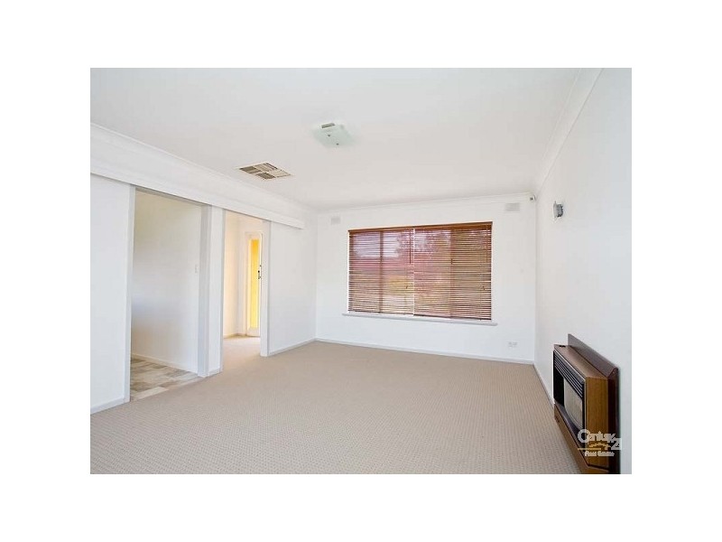 4 Salem Court, North Haven SA 5018