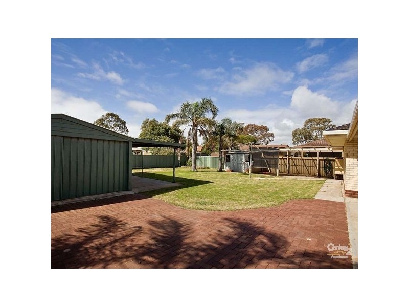 4 Salem Court, North Haven SA 5018