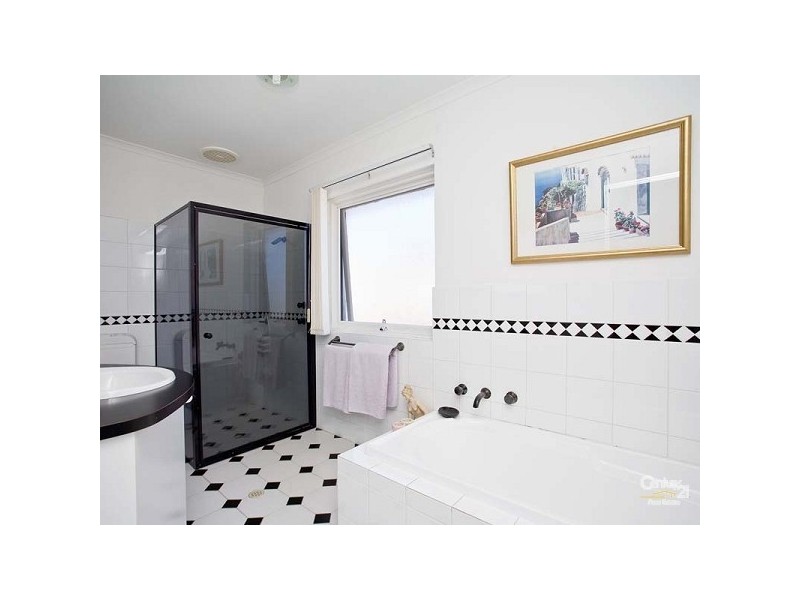 33 Australia Two Avenue, North Haven SA 5018