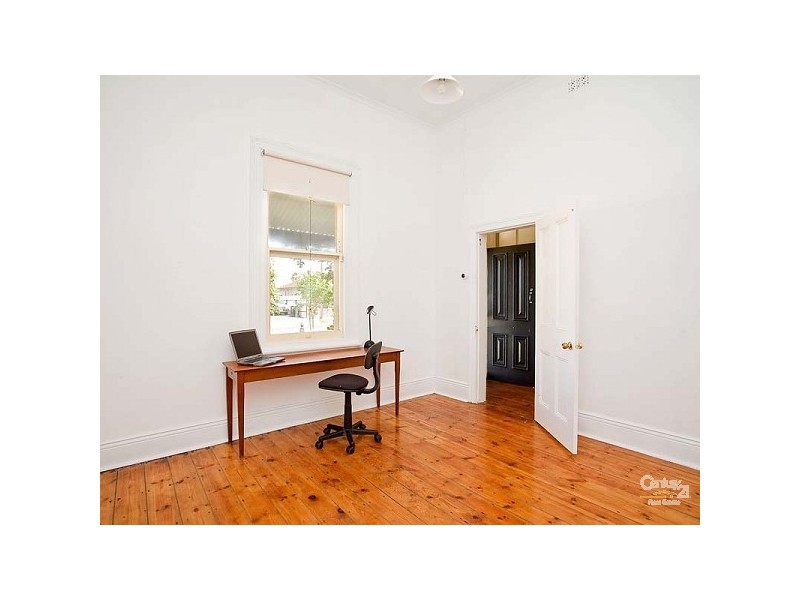 18 Levi Street, Birkenhead SA 5015