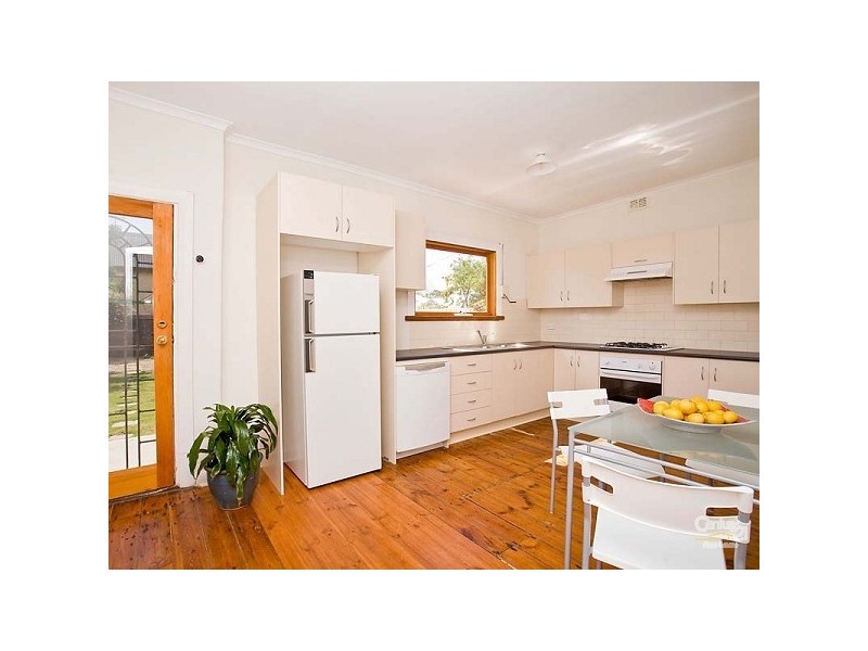 18 Levi Street, Birkenhead SA 5015