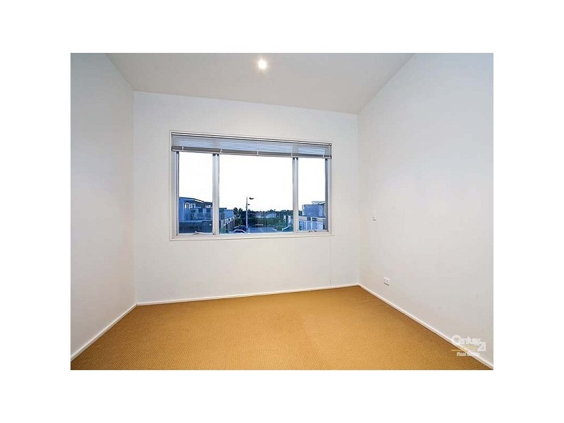 8 Parri Crescent NEWPORT, Port Adelaide SA 5015