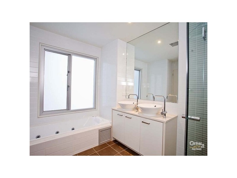 8 Parri Crescent NEWPORT, Port Adelaide SA 5015