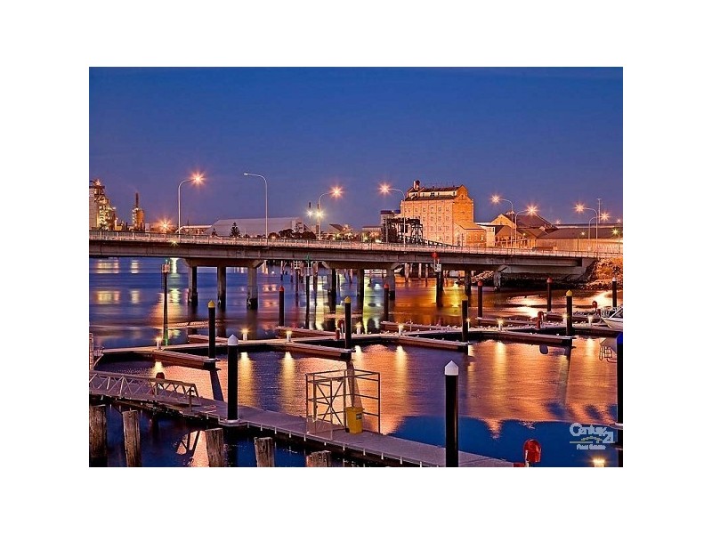 8 Parri Crescent NEWPORT, Port Adelaide SA 5015