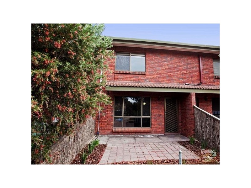 21 Brebner Drive, West Lakes SA 5021