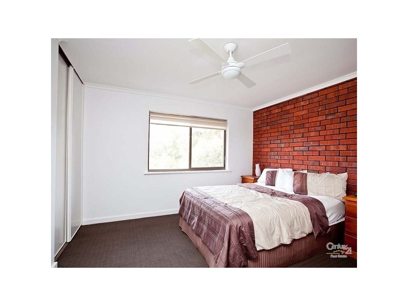 21 Brebner Drive, West Lakes SA 5021